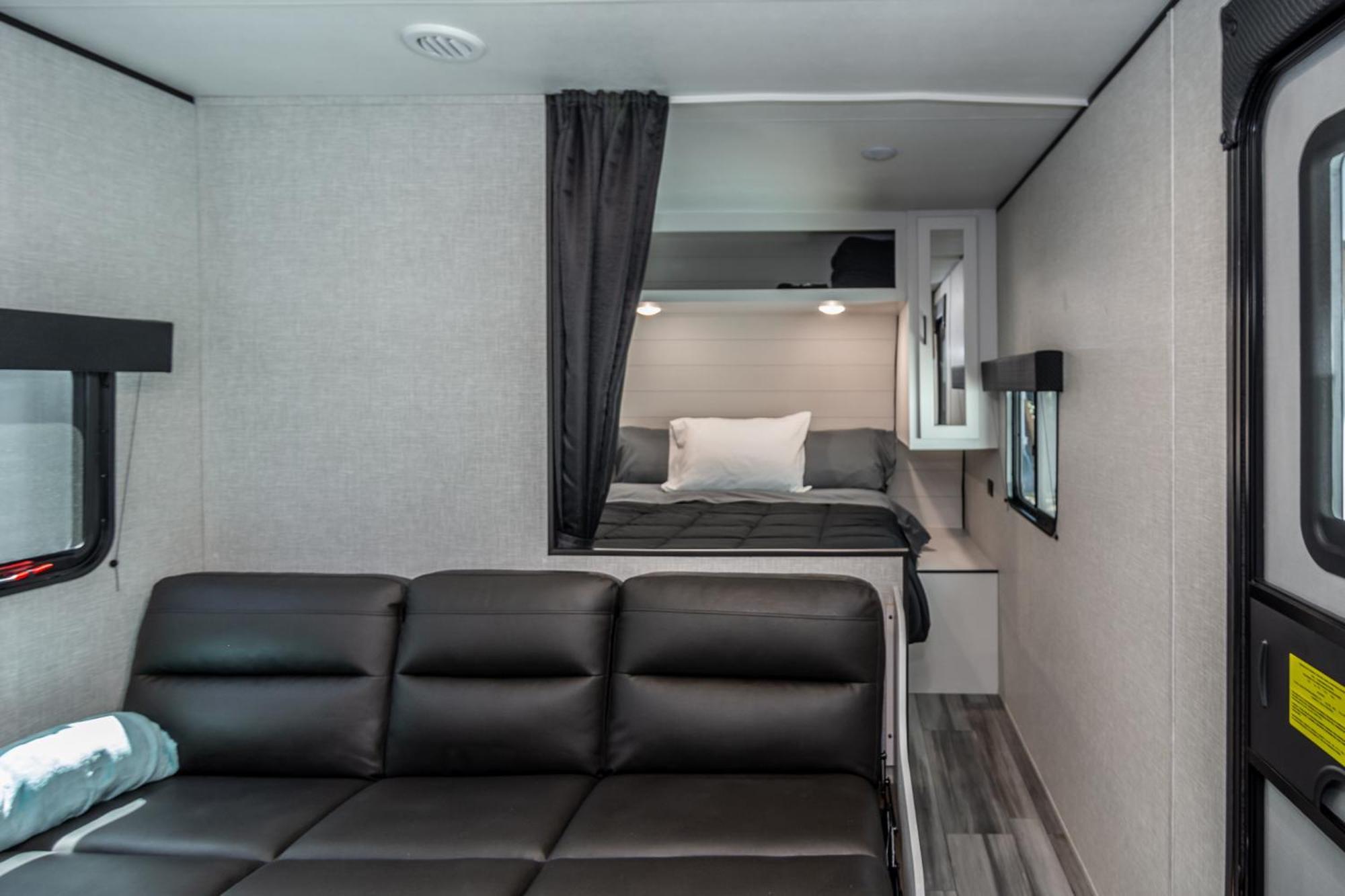 Chic Rv Retreat, Stunning Yard In Roseburg Hotell Eksteriør bilde